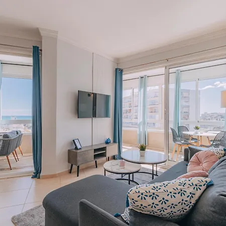 Sea View Gem In *