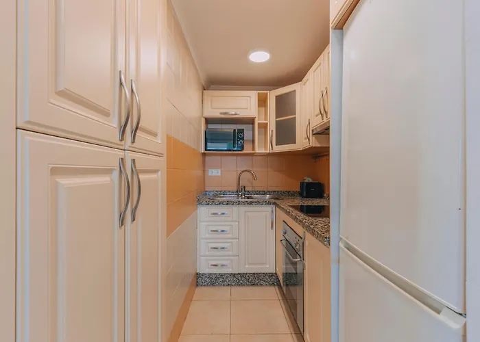 Sea View Gem In Apartment *